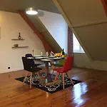 Lodge-Caen